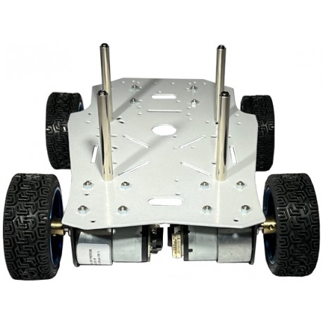 Vue de face de la base robotique métal 4 roues motrices RALLY Vue de face de la base robotique métal 4 roues motrices RALLY
