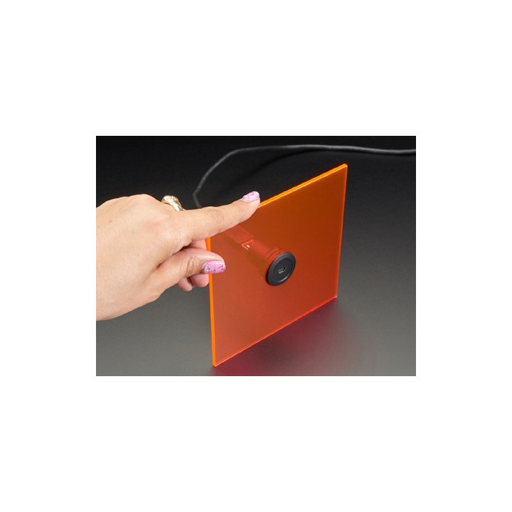 Exemple d'utilisation de l'adaptateur pour châssis micro USB B vers USB A femelle