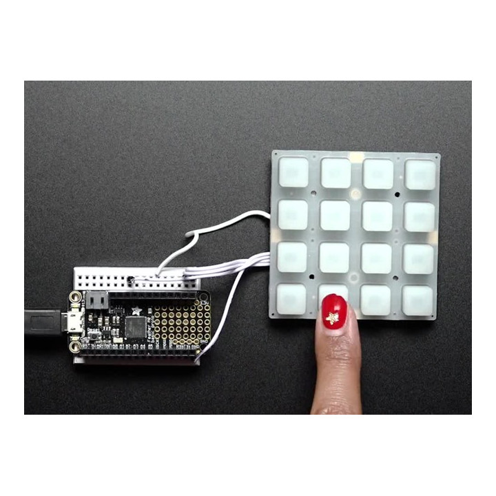 Exemple d'utilisation de la platine NeoTrellis Driver RVB pour clavier 4x4