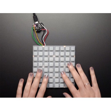 Exemple d'utilisation de 4 platines NeoTrellis Driver RVB pour clavier 4x4 Exemple d'utilisation de 4 platines NeoTrellis Driver RVB pour clavier 4x4