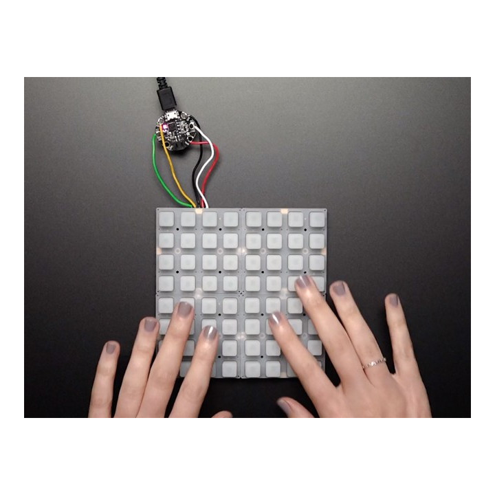 Exemple d'utilisation de 4 platines NeoTrellis Driver RVB pour clavier 4x4
