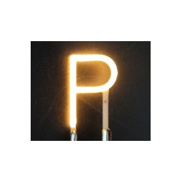 Lettre P en led filament rigide ( blanc chaud )