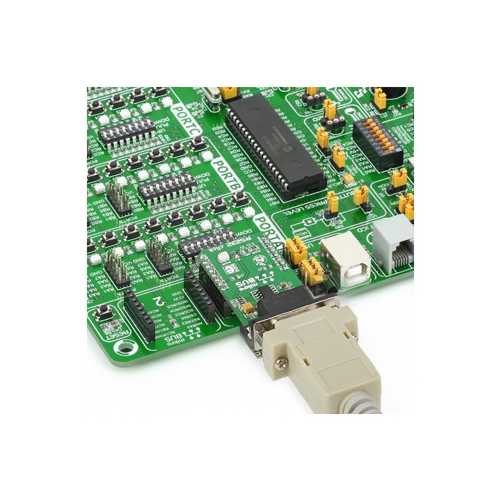 Exemple d'utilisation de l'interface RS232 Click MAX232