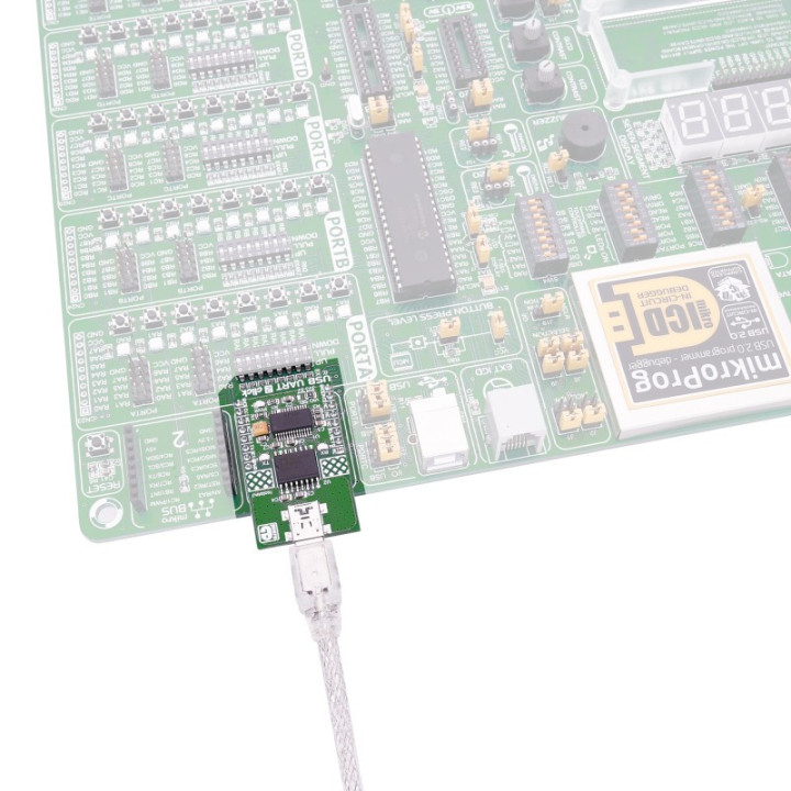 Exemple d'utilisation du module USB UART 2 Click