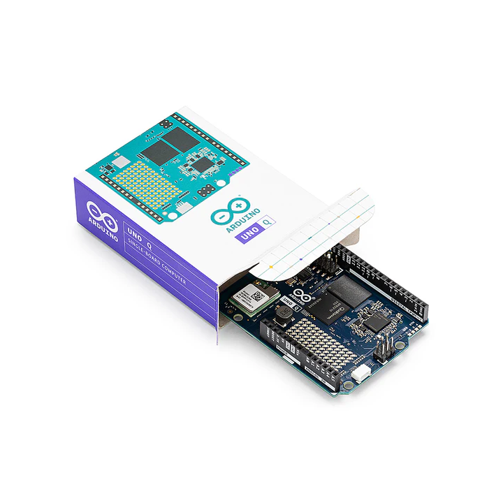 Déballage de l'arduino UNO Q ABX00162 version 4 Go