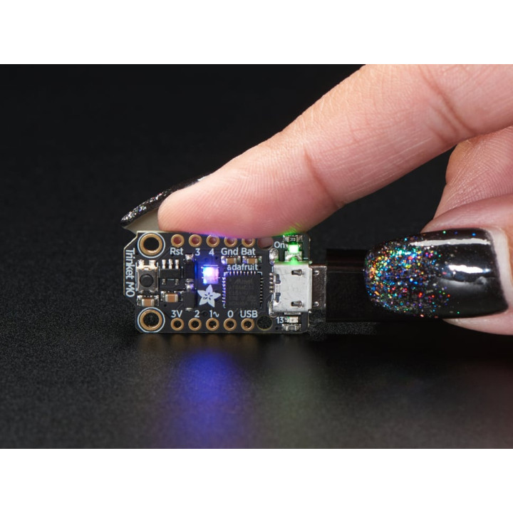 Le module Trinket M0 ADA3500 en action