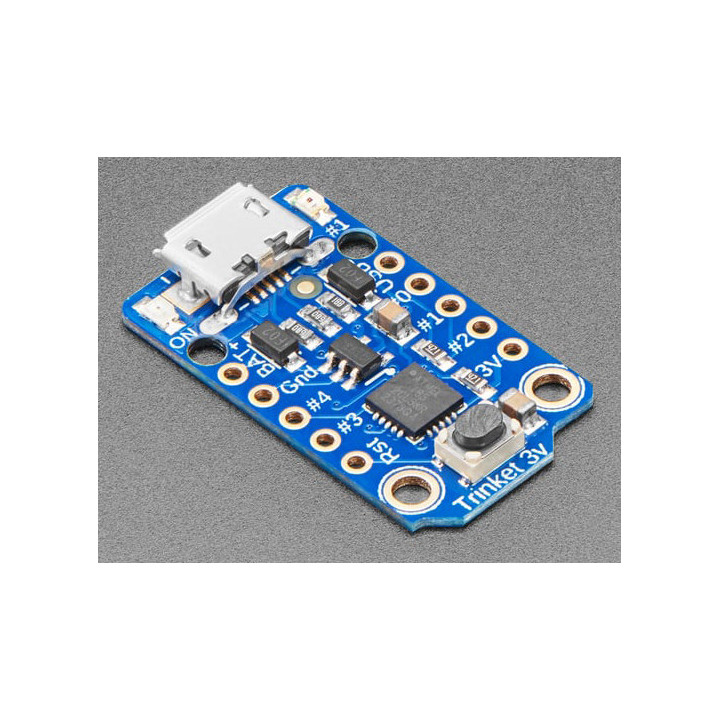 Vue de côté  du module Trinket 3 V ADA1500