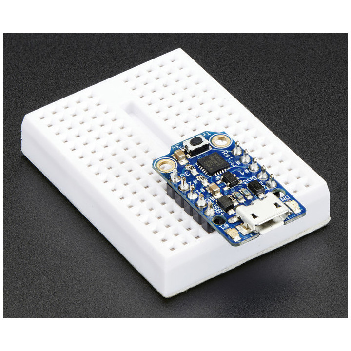 Exemple d'utilisation sur une btredboard du module Trinket 3 V ADA1500