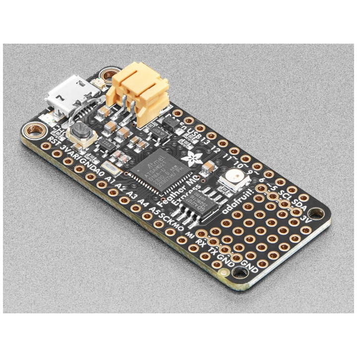 Vue du côté du module Feather M0 Express ADA3403