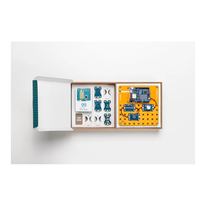 Déballage de l' Arduino Plug and Make Kit AKX00069