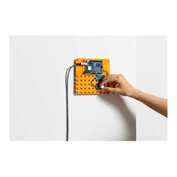 Exemple de montage avec l' Arduino Plug and Make Kit AKX00069