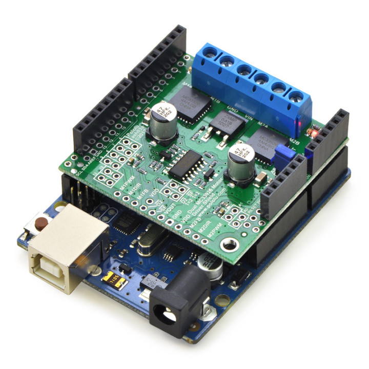 Exemple d'utilisation de la platine Dual Motor Driver pour Arduino®