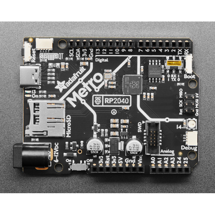 Vue de face de la carte Adafruit Metro RP2040