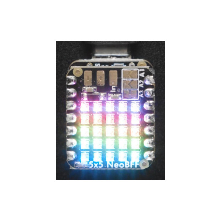Exemple depilotage de la matrice à leds 5 x 5 Adafruit 5646 NeoPixel pour XIAO