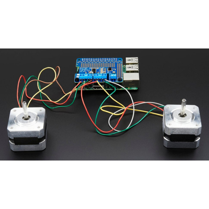 Exemple d'utilisation de la platine Shield DC & Stepper Motor HAT pour Raspberry