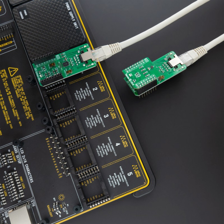 Exemple d'utilisation du module I2C Extend Click - MIKROE-4207 sur une carte Mikroelektronika