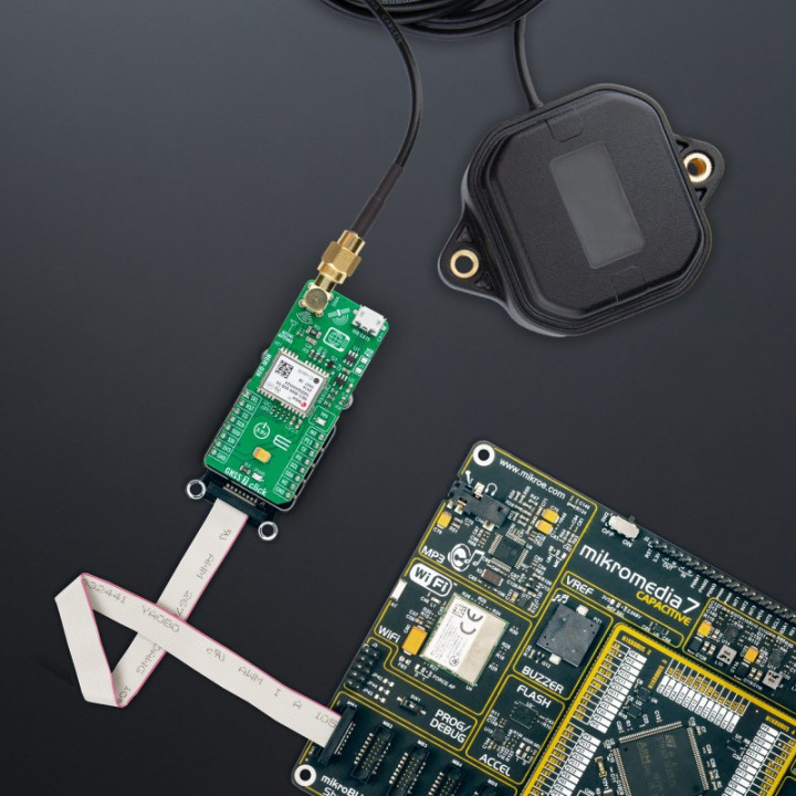Exemple du module GNSS 7 click - u-blox™ NEO-M9N MIKROE-3922