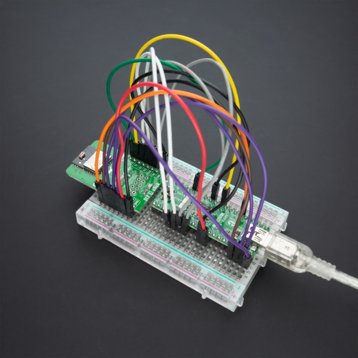Exemple d'utilisation sur une breadboard du module Bluetooth BLE 9 Click - EFR32BG22 - MIKROE-4487