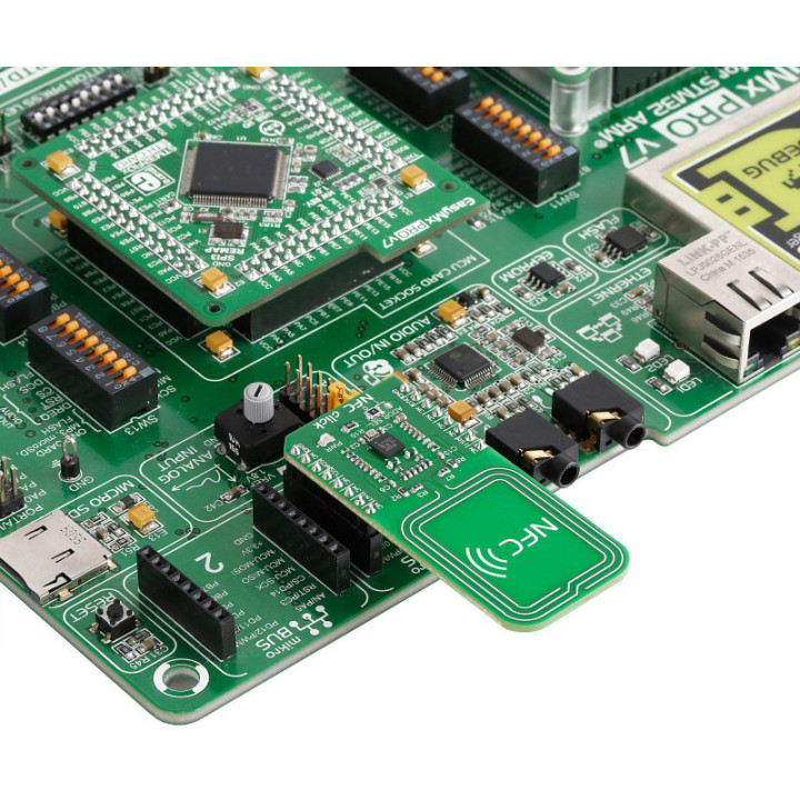 Utilisation sur une carte Mikroelektronika du module NFC Click 13,54 MHz MIKROE-2395