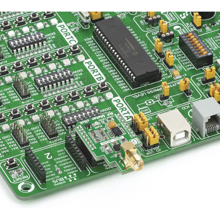 Exemple d'utilisation sur une carte Mikroelektronika du module RF Meter Click ADA8318 - MIKROE-2034