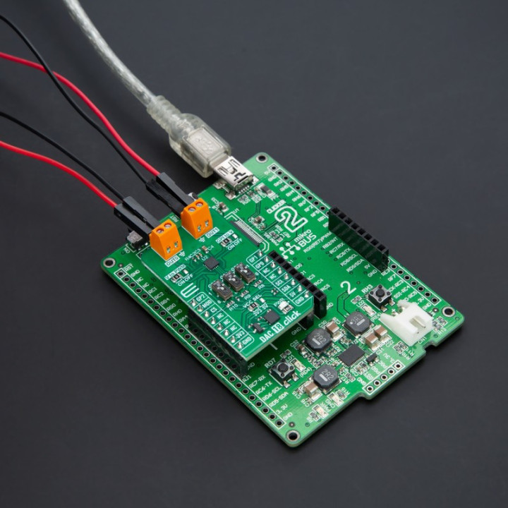 Exemple de montage du convertisseur DAC 18 click - MIKROE-6137 base DAC539G2-Q1