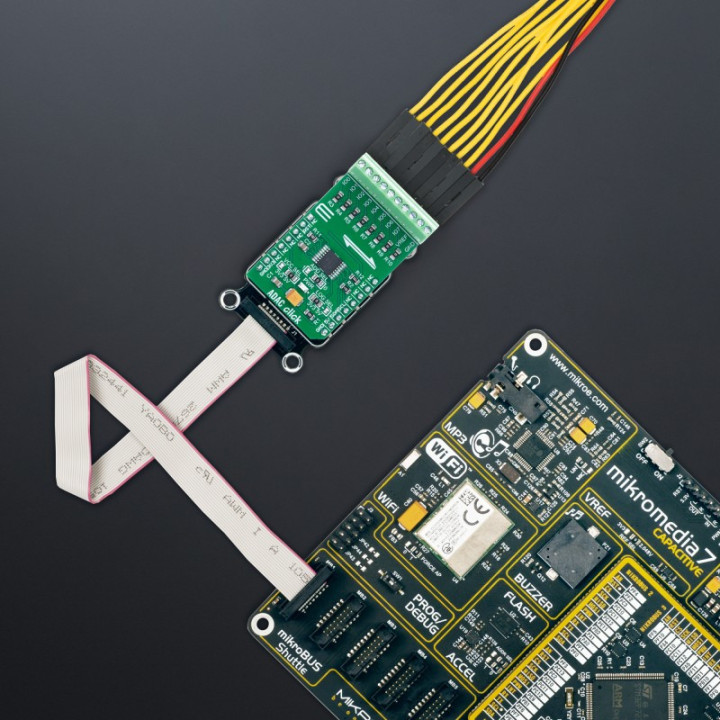 Le convertisseur ADAC Click MIKROE-2690