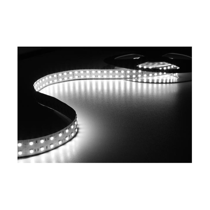 Ruban leds 24V à 600 leds (blanc froid)  - 1