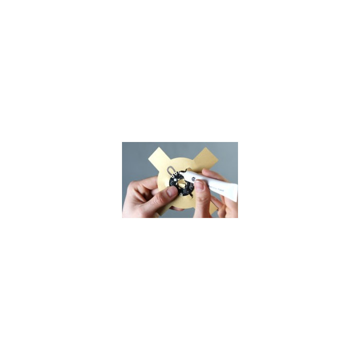 Peinture conductrice et carte Light Up