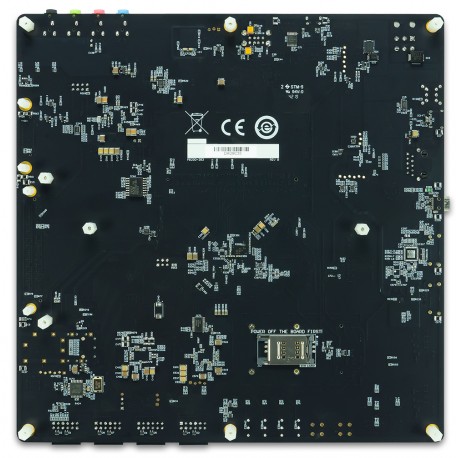 Vue de dessous de la carte de développement Genesys ZU-3EG: Zynq Ultrascale+ MPSoC Vue de dessous de la carte de développement Genesys ZU-3EG: Zynq Ultrascale+ MPSoC