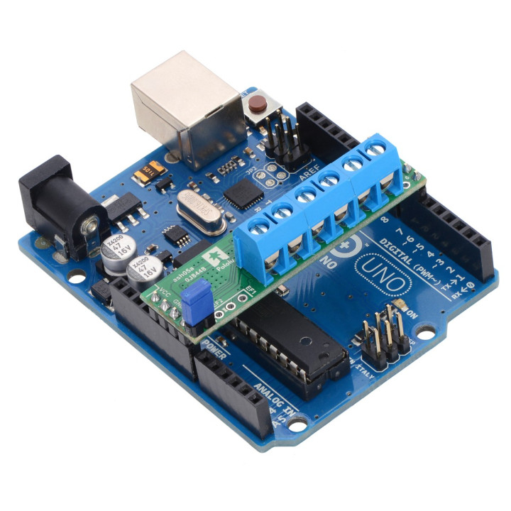 Exemple d'utilisation du Dual Motor Shield A4990 sur un Arduino®
