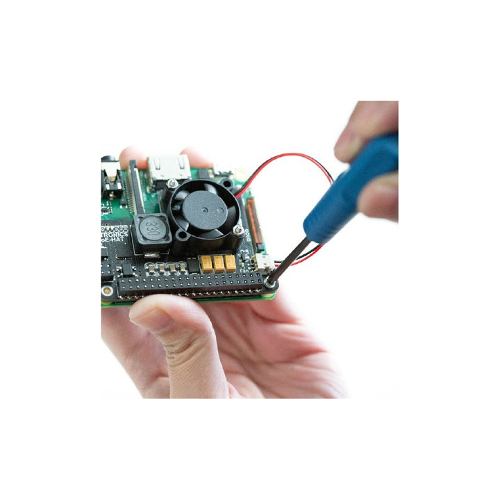 Fixation du HAT PoE ventilé pour Raspberry Pi 3B+ et 4B