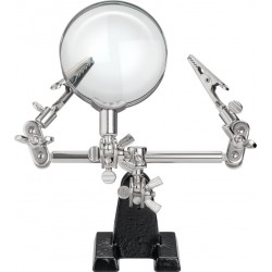 Troisième main avec loupe