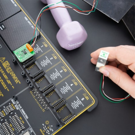 Exemple d'utilisation du module Load cell 4 Click MIKROE-4458 pour capteur de charge Exemple d'utilisation du module Load cell 4 Click MIKROE-4458 pour capteur de charge