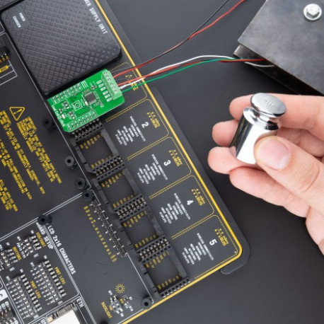 Exemple d'utilisation du module Load cell 5 Click MIKROE-4510 pour capteur de charge