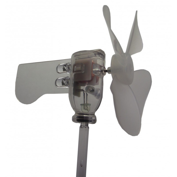 vue de la génératrice de la mini éolienne C-0210