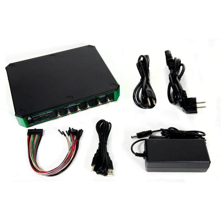 Contenu de l'oscilloscope portable Analog Discovery Pro 300 - ADP3450