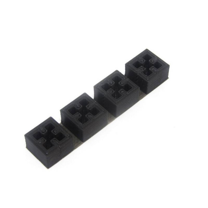 4 pieds de finition en PLA (16 mm)