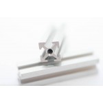 Vue de côté des profilés MakearBeam aluminium clair 40 mm (8 pcs)