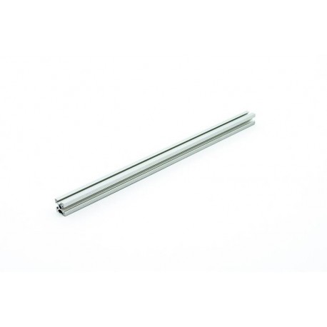 Détails d'un des des profilés MakearBeam aluminium claire 200 mm Détails d'un des des profilés MakearBeam aluminium claire 200 mm
