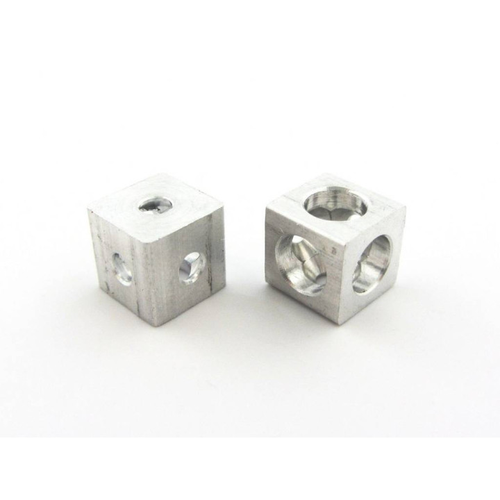 Vue détaillée du cube d'angle alu Makerbeam 100270