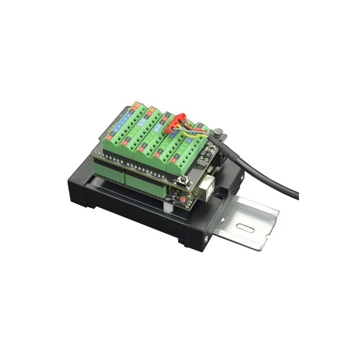 Montage du support rail DIN DFR0216-R avec une carte Arduino Uno et un shield bornier à vis DFR0920