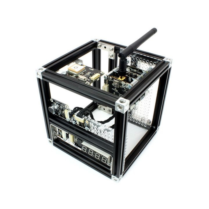Exemple d'utilisation 4 du cube d'angle alu Makerbeam 100270