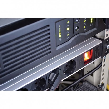Prise Alu-Line 19" 9 voies Noir - 3 Prise Alu-Line 19" 9 voies Noir - 3