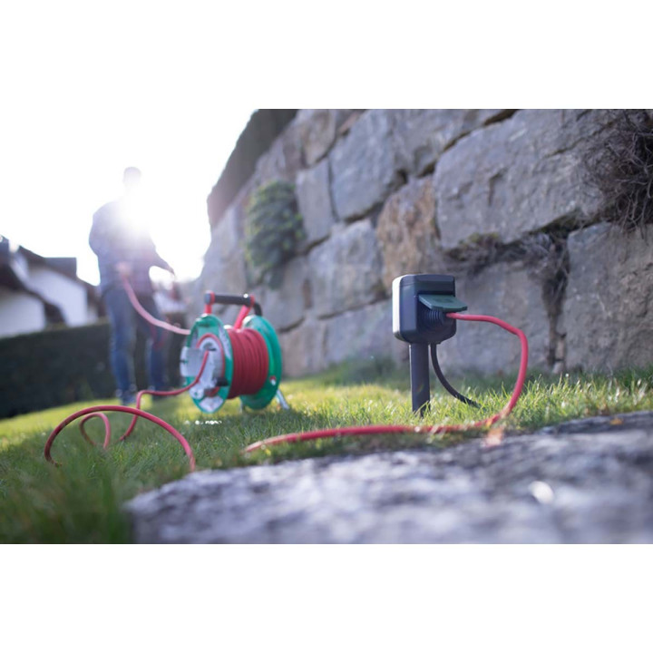 brennenstuhl®Connect prise extérieure intelligente 2 voies / prise extérieure intelligente IP44 avec piquet de terre et plaqu  -