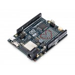 Vue de côté de la carte Arduino UNO R4 WiFi ABX00087