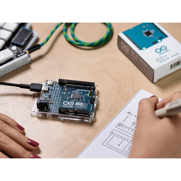 Test de la Carte Arduino UNO R4 Minima ABX00080