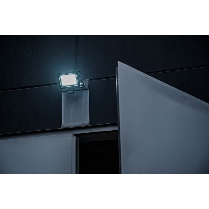 Projecteur LED JARO 7060 P (Projecteur LED pour montage mural pour extérieur IP65, 50W, 5800lm, 6500K, avec détecteur de mouve  