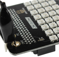 Détail avant de la platine micro:pixel pour micro:bit