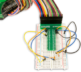 Exemple de déport du boitier Analog Discovery 2 d'une BreadBoard