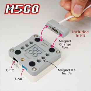 Starter kit IoT M5GO et sont câble USB avec connecteur POGO magnétique